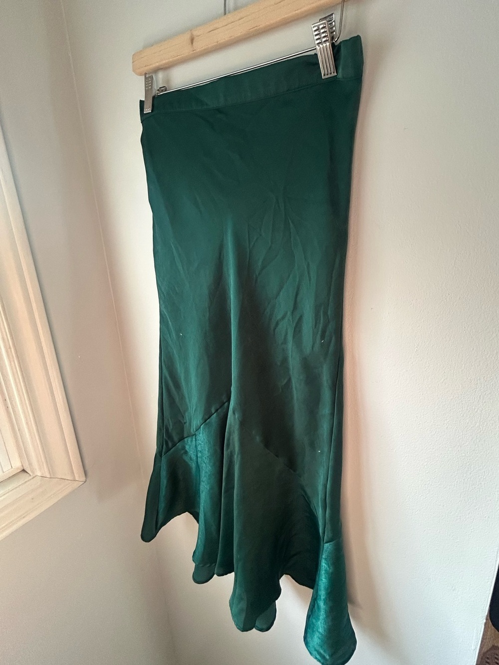 Emerald Green Satin Midi Skirt - Picture 3 of 8